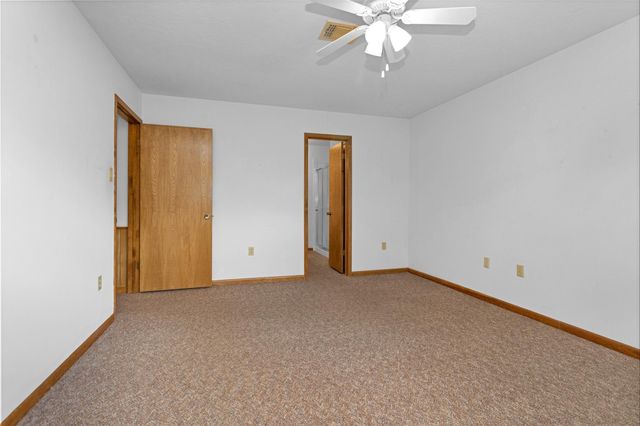 15 Brumley Drive, Huntsville, TX 77320