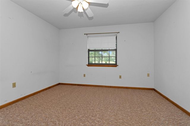 15 Brumley Drive, Huntsville, TX 77320