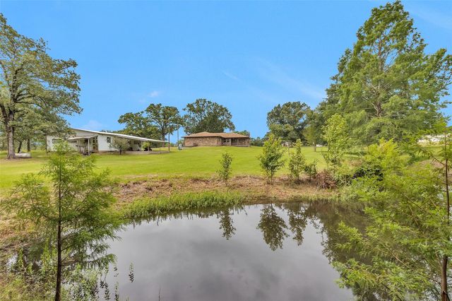 15 Brumley Drive, Huntsville, TX 77320