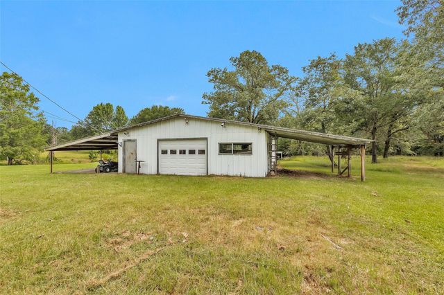 15 Brumley Drive, Huntsville, TX 77320