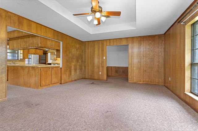 15 Brumley Drive, Huntsville, TX 77320