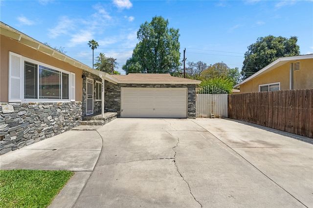4869 Serrano Place, Riverside, CA 92504