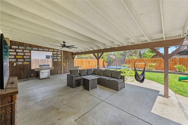 4869 Serrano Place, Riverside, CA 92504