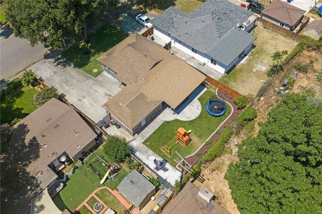 4869 Serrano Place, Riverside, CA 92504