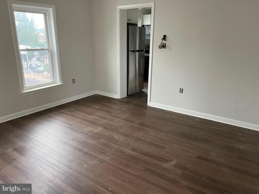 401 MAIN ST #B, Denver, PA 17517