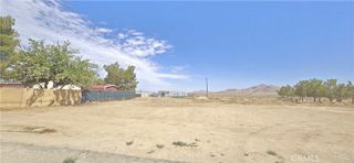 17900 Mossdale Avenue, Lancaster, CA 93535