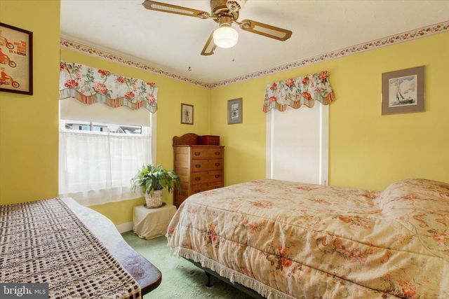 371 MAPLE AVE, Hanover, PA 17331