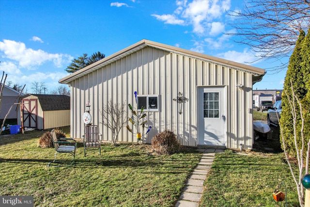 371 MAPLE AVE, Hanover, PA 17331