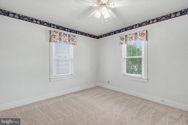 371 MAPLE AVE, Hanover, PA 17331