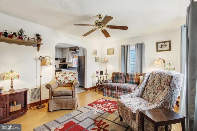 371 MAPLE AVE, Hanover, PA 17331