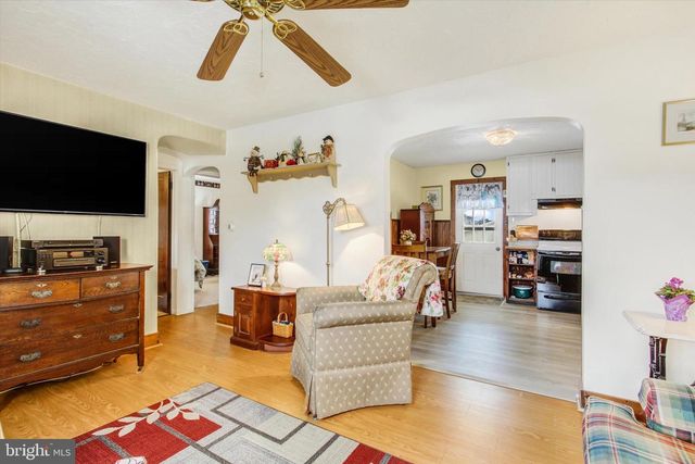 371 MAPLE AVE, Hanover, PA 17331