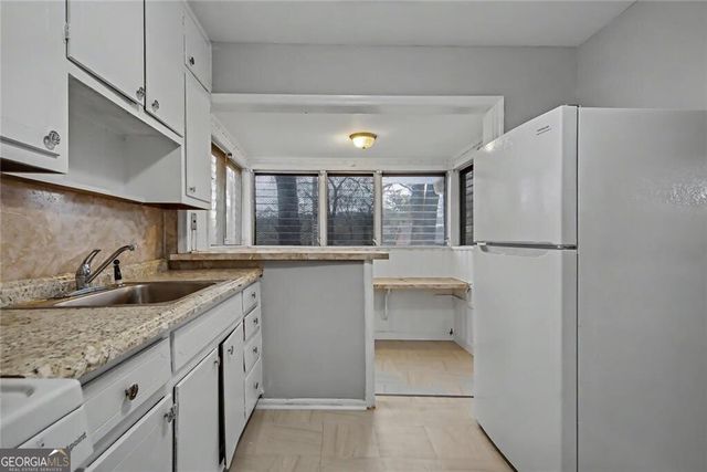 725 Matilda Place N, Atlanta, GA 30318