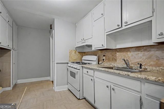 725 Matilda Place N, Atlanta, GA 30318