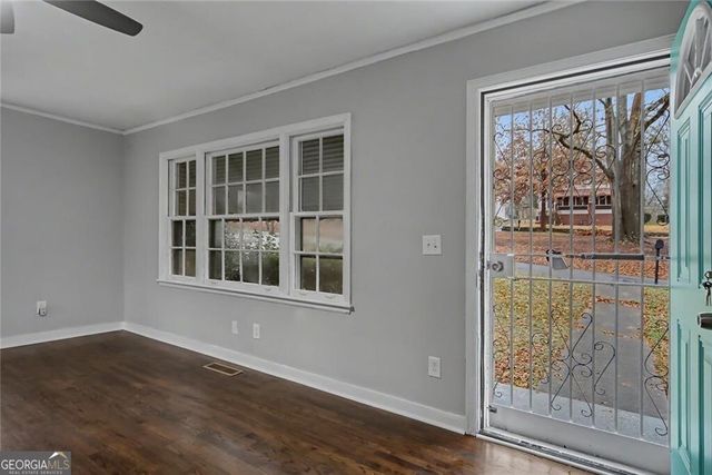 725 Matilda Place N, Atlanta, GA 30318