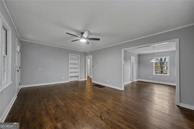 725 Matilda Place N, Atlanta, GA 30318