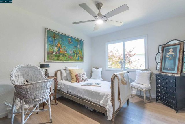 3229 Toyon Ter, Alameda, CA 94501