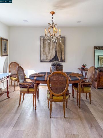 3229 Toyon Ter, Alameda, CA 94501