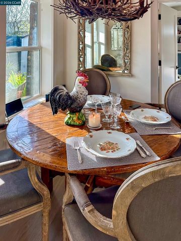 3229 Toyon Ter, Alameda, CA 94501