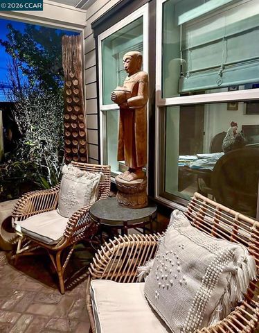 3229 Toyon Ter, Alameda, CA 94501