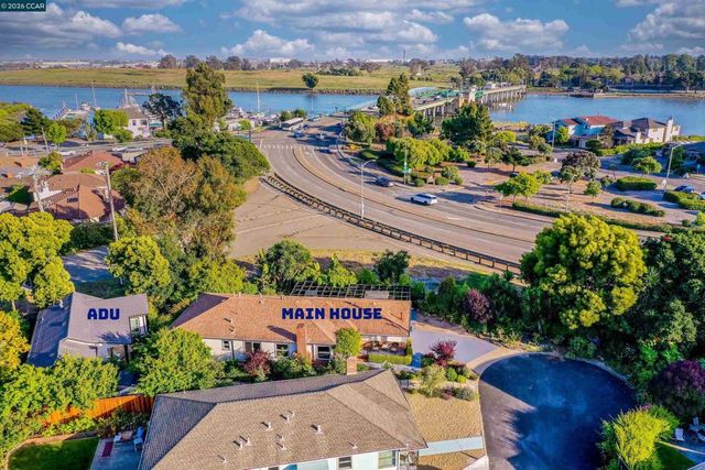 3229 Toyon Ter, Alameda, CA 94501