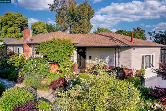 3229 Toyon Ter, Alameda, CA 94501