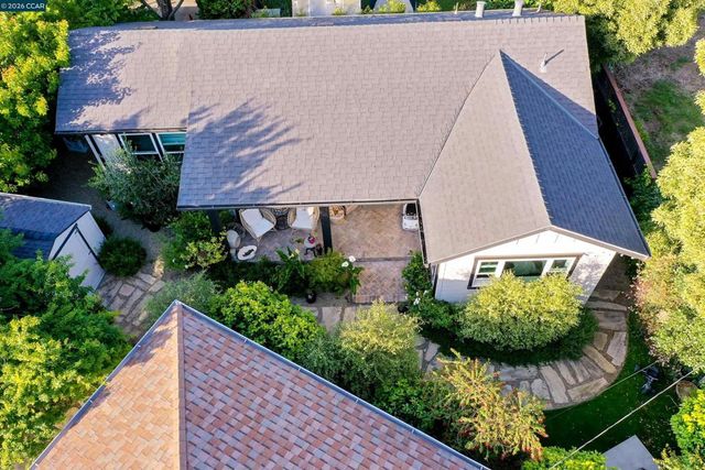3229 Toyon Ter, Alameda, CA 94501