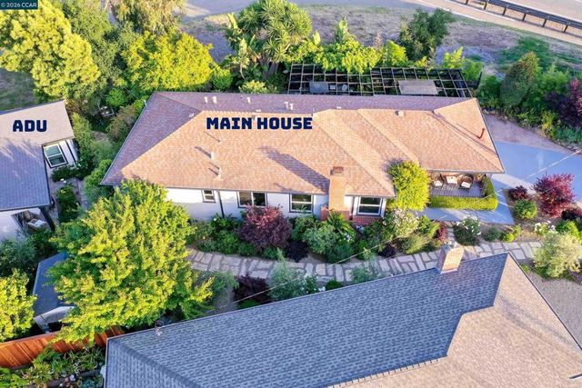 3229 Toyon Ter, Alameda, CA 94501