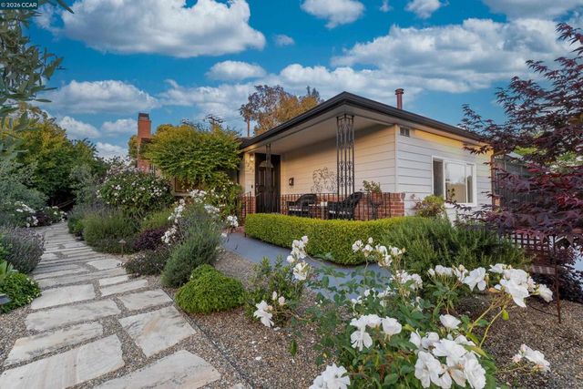 3229 Toyon Ter, Alameda, CA 94501