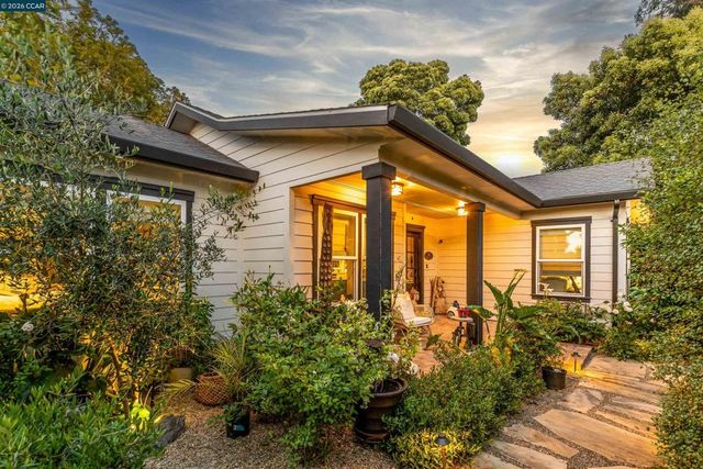 3229 Toyon Ter, Alameda, CA 94501