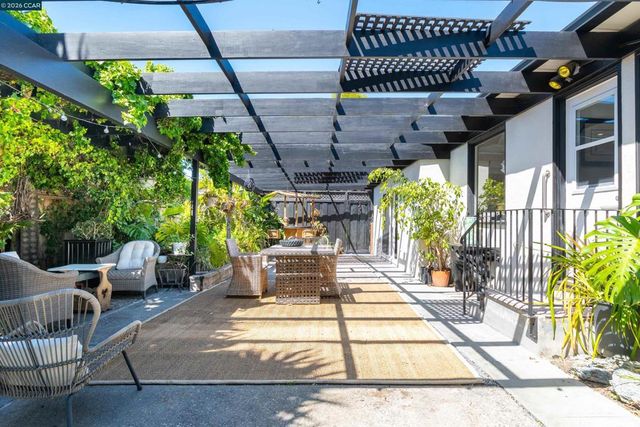3229 Toyon Ter, Alameda, CA 94501