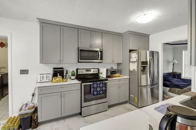 226 Yorkshire Drive, Cameron, NC 28326