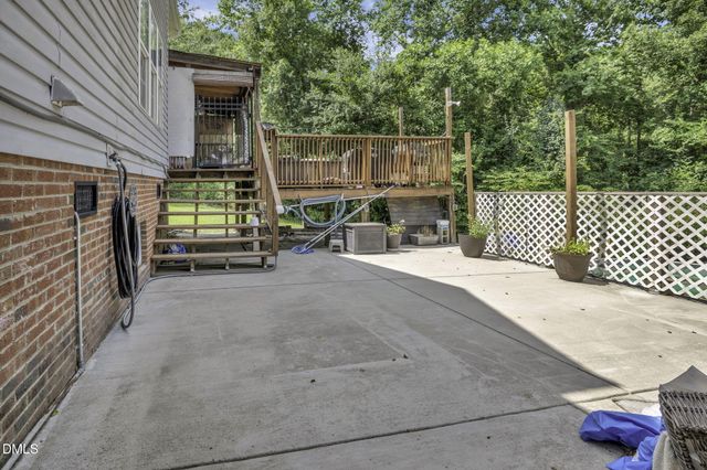 226 Yorkshire Drive, Cameron, NC 28326