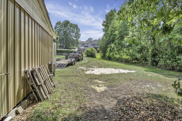 226 Yorkshire Drive, Cameron, NC 28326