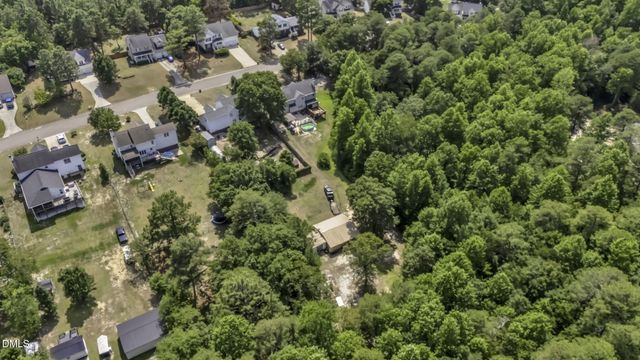 226 Yorkshire Drive, Cameron, NC 28326