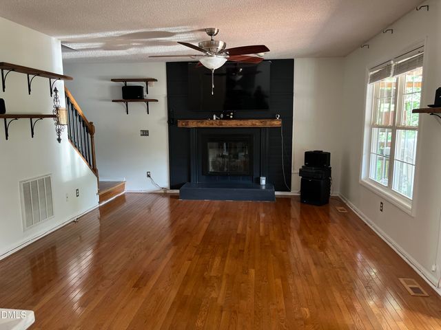 226 Yorkshire Drive, Cameron, NC 28326