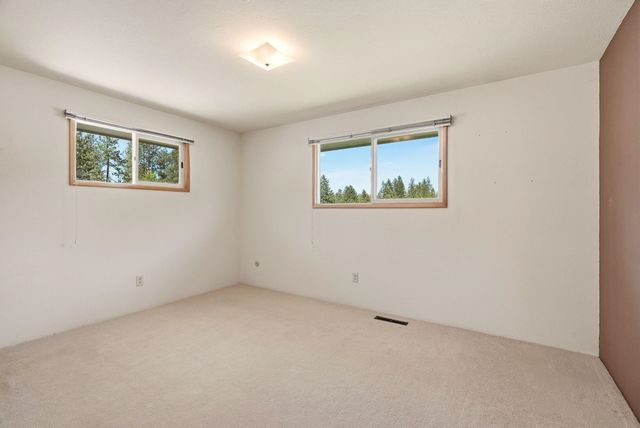 10003 N Excell Dr, Spokane, WA 99218