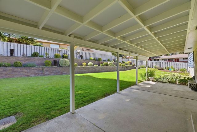 10003 N Excell Dr, Spokane, WA 99218
