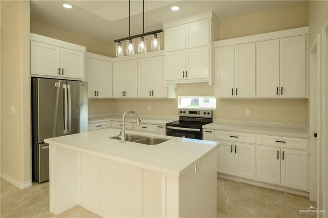 520 Pine Oak Street, Donna, TX 78537