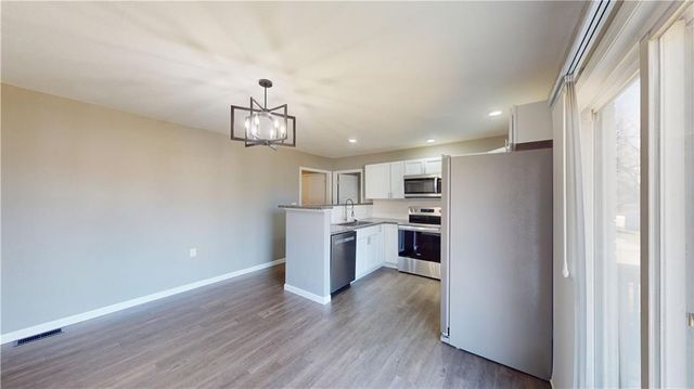 626 W Allison Street, Nevada, MO 64772