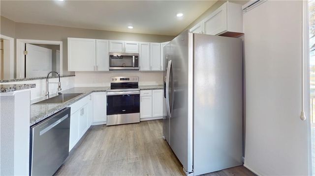 626 W Allison Street, Nevada, MO 64772