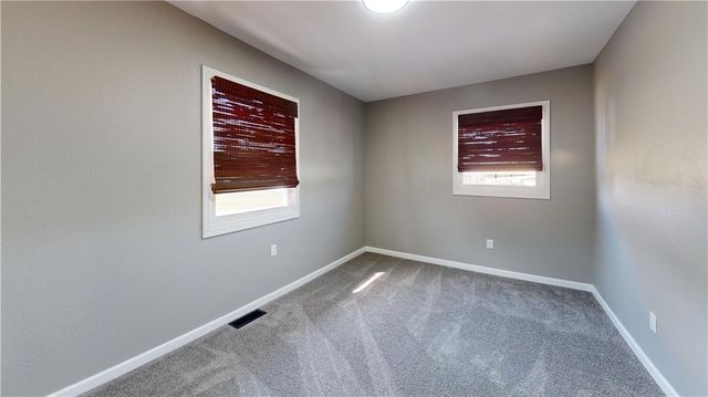 626 W Allison Street, Nevada, MO 64772