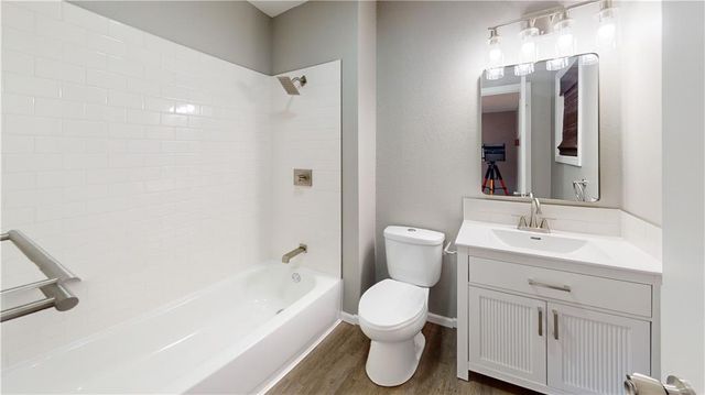 626 W Allison Street, Nevada, MO 64772