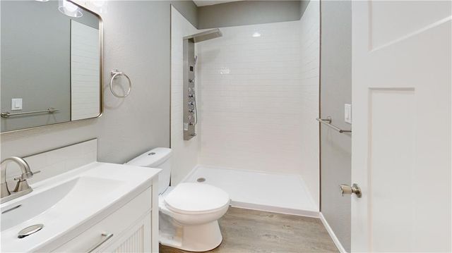 626 W Allison Street, Nevada, MO 64772