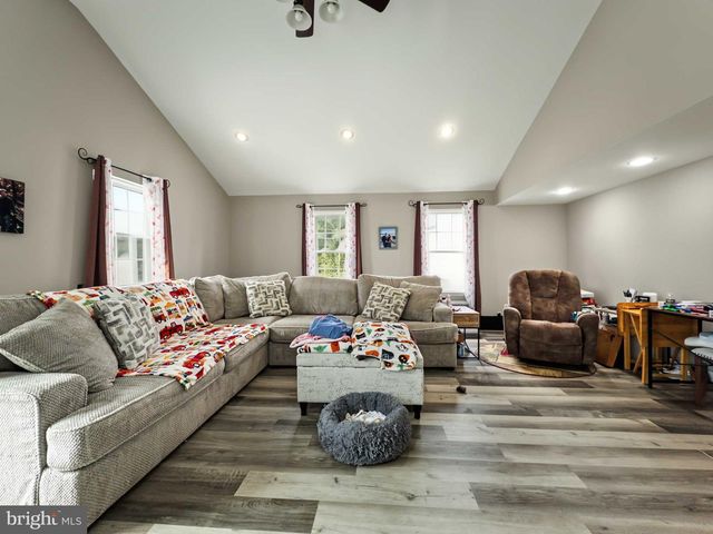 218 READING AVE, Barrington, NJ 08007