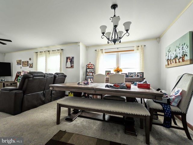 218 READING AVE, Barrington, NJ 08007