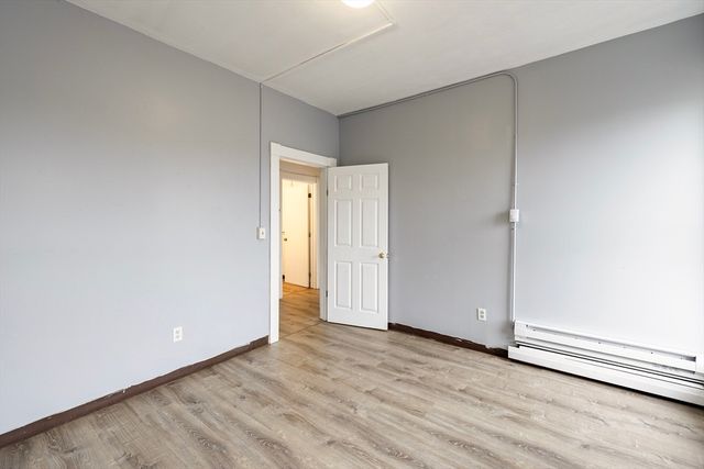 12-14 E Main St, Orange, MA 01364