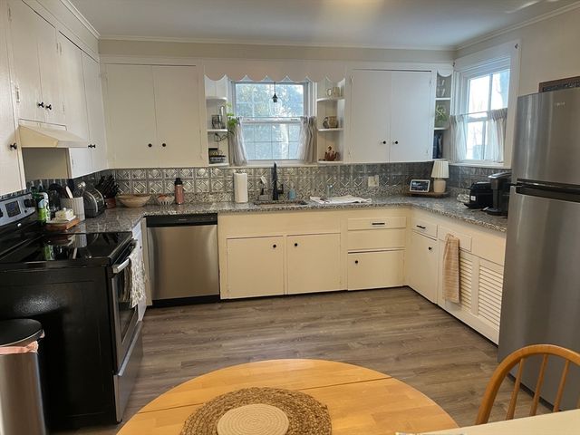 105 Central Street 1, Foxboro, MA 02035