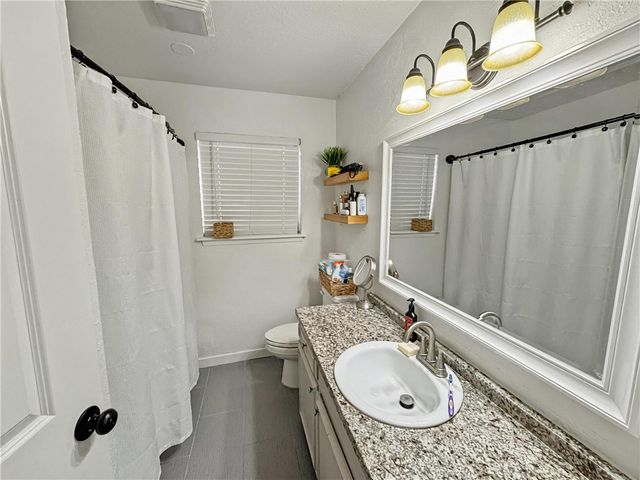 3505 Crestside Dr, Corpus Christi, TX 78415