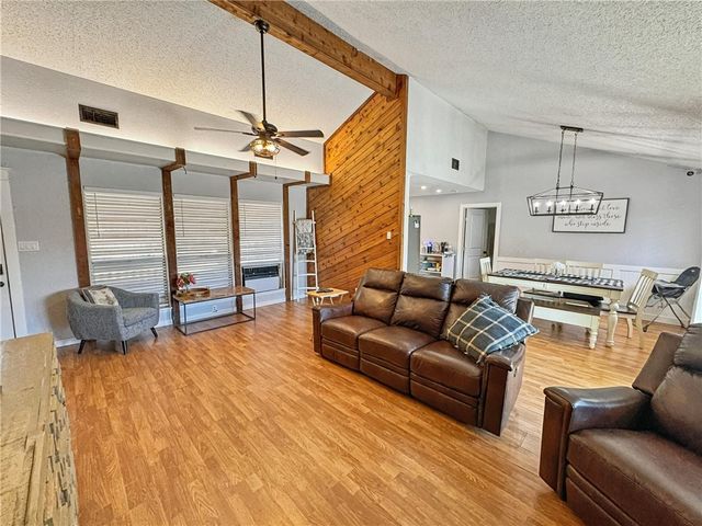 3505 Crestside Dr, Corpus Christi, TX 78415