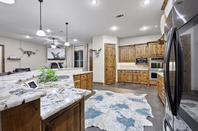 7106 County Road 4729 2, Commerce, TX 75428